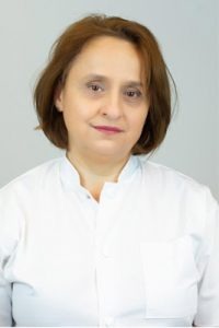 4 Medic Daniela-Amzar-200x300