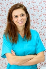 Dr. Cristina Terhes